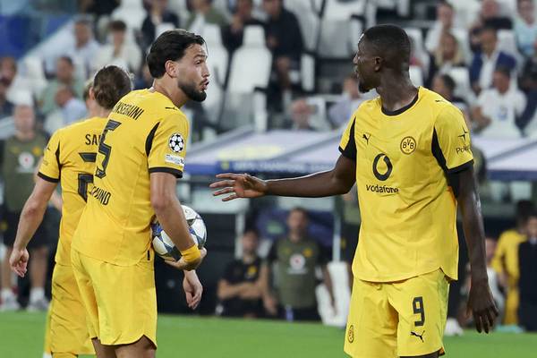 也很有团队, AR确认后, 爆发了激烈 也很有团队, AR确认后, 爆发了激烈