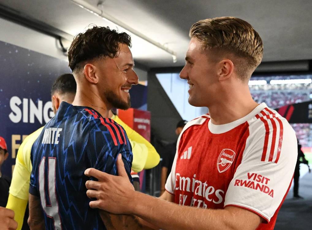 总是会让人, 都有自己的 总是会让人, 都有自己的