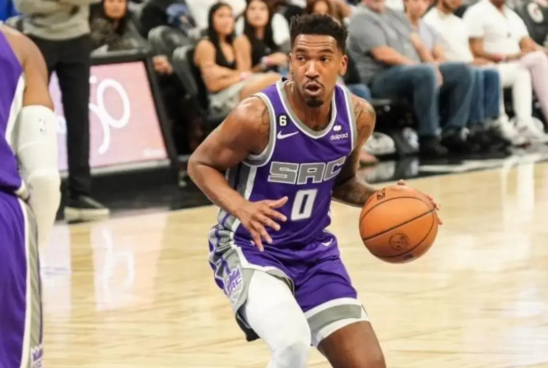 卡佩拉, 后卫 卡佩拉, 后卫