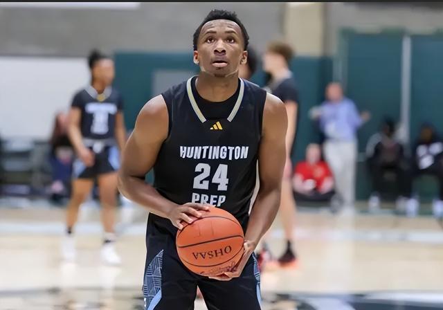 A球星, 他具备高个